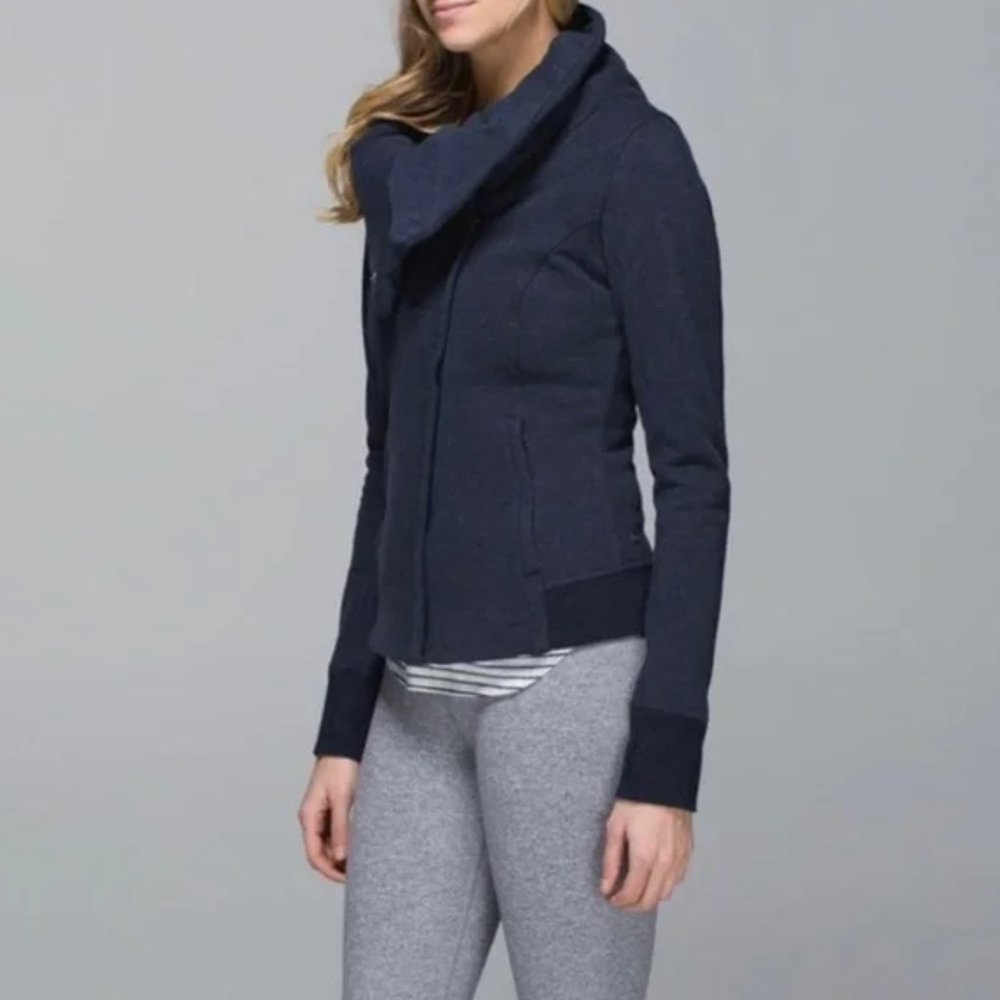 Lululemon Karma Collected Navy Jacket Size 2 - New with Tags